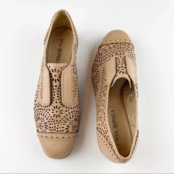 Via Spiga Tan Perforated Flats - Picture 3 of 11